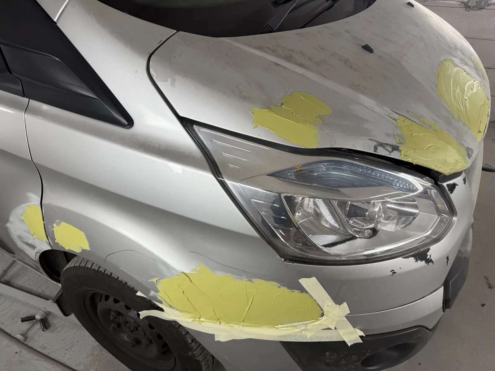 Ford Transit Custom front panels during body repair